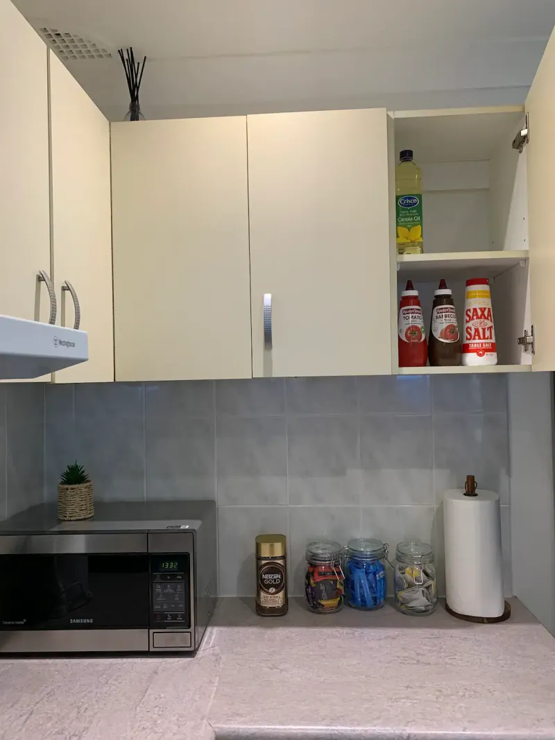 Big house 6 bedrooms, free parking, 2 free dryers