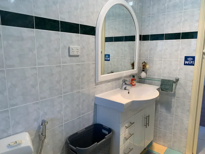 All in 3 Bedrooms,Fairfield West, free dryer