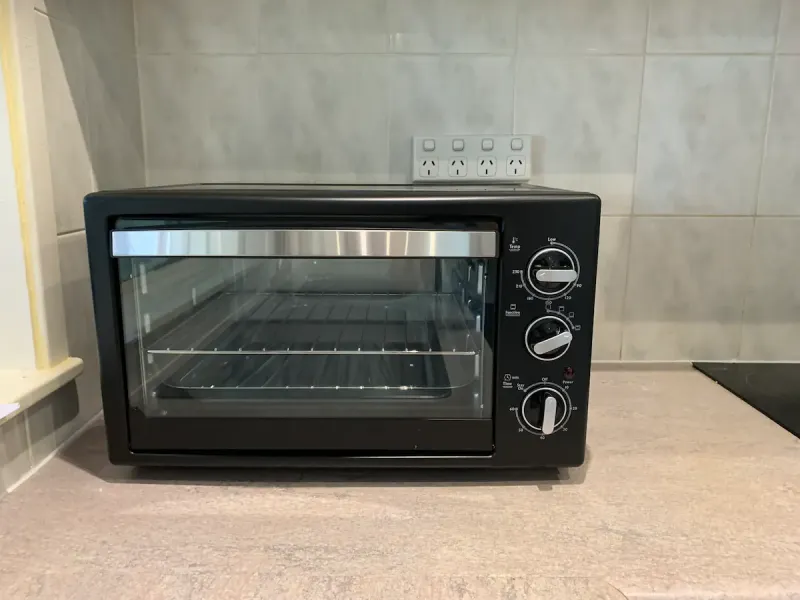All in 3 Bedrooms,Fairfield West, free dryer
